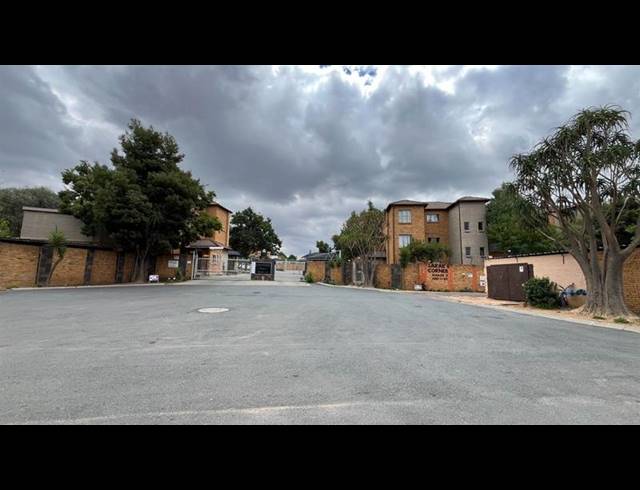 2 BEDROOM APARTMENT FOR SALE IN BIRCHLEIGH